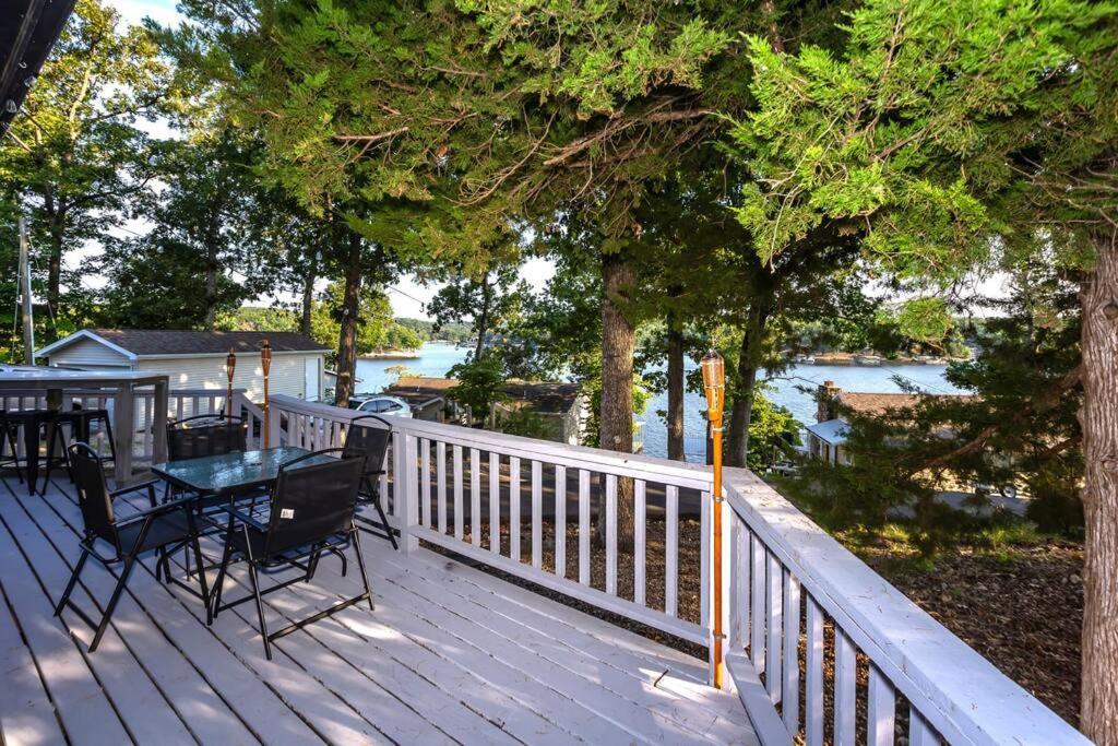 Funky Little Lakehouse - Private Dock And Sunset View * Sunrise Beach
